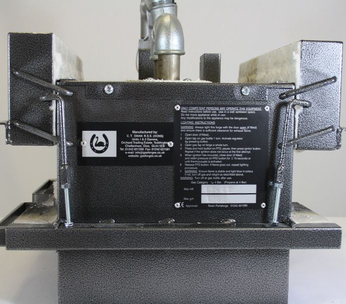 Forge Swan Forgia Maniscalco Due Porte_1